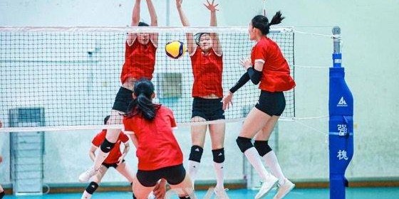 全运会U19比赛，上海江苏谁强？上海看边攻表现，江苏强在张籽萱