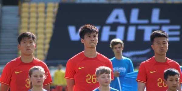 澳门百家乐平台-吴少聪今夏首选租借波兰超 暂以散步康复下月动球